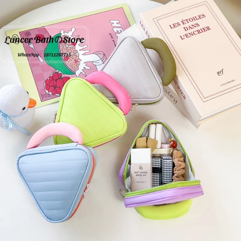 niche-style-design-high-value-satchel-cosmetic-bag-girls’-portable-lipstick-storage-bag-triangle-dopamine-makeup-bag
