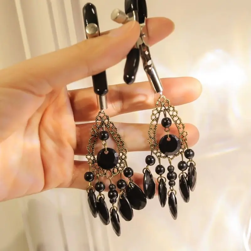 Clips de noche para hombres y mujeres, herramienta de coqueteo divertida, par especial negro, juguetes de castigación, anillo de Metal, ropa interior funcional para amantes de la pareja