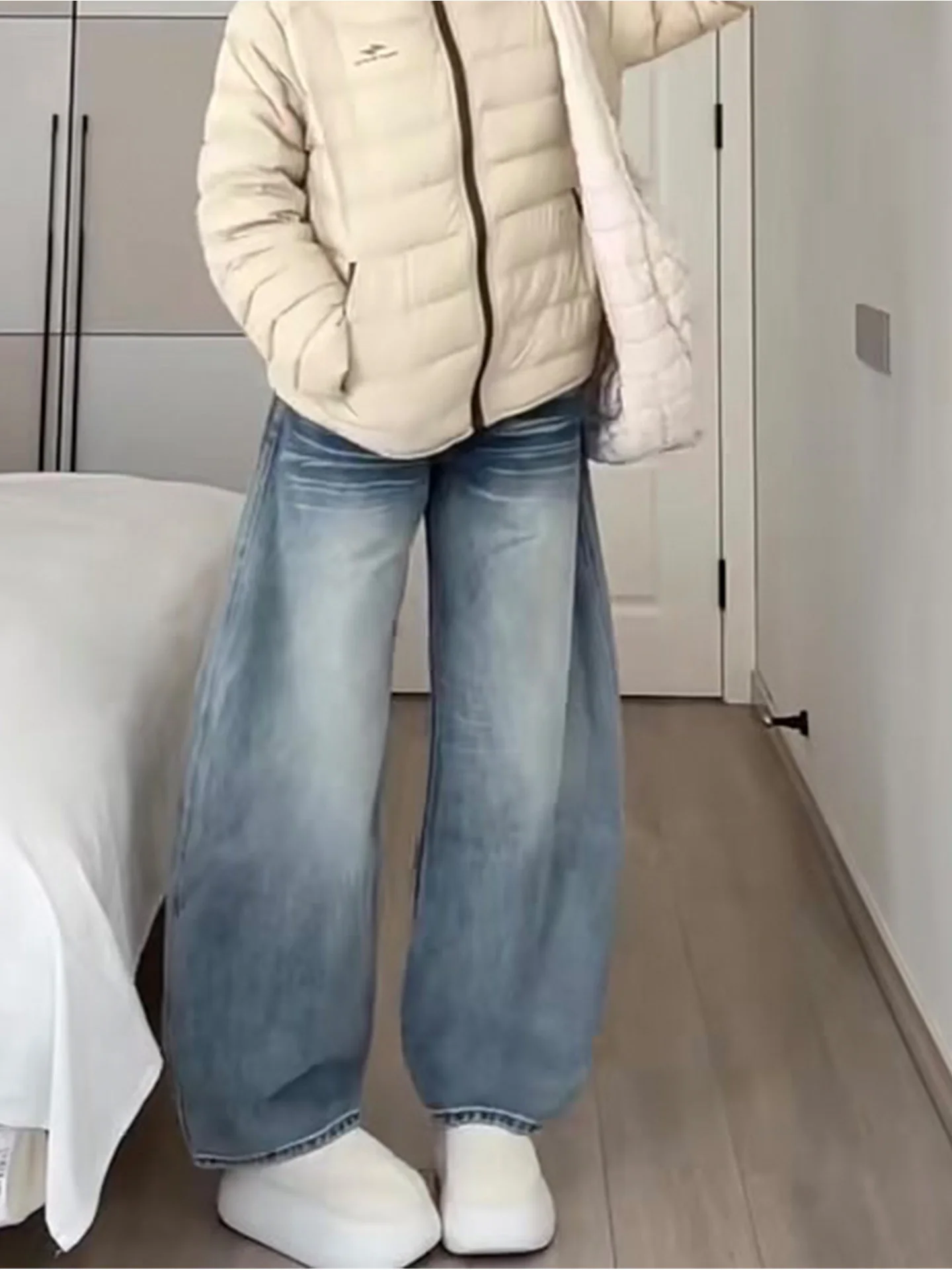 Dżinsy wyszczuplające w dużych rozmiarach, damskie spodnie z wysokim stanem i szerokimi nogawkami, codzienne, z efektem sprania, rozkloszowane spodnie typu bootcut.