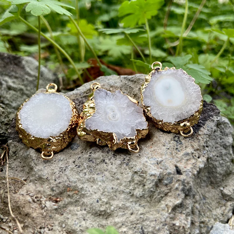 Csináltatás irreguar druzy agat Medál Félkegyelmű Kvarc csatlakozó charms számára ékszer Gyártás  Nyakdísz Karcsat fülbevaló DIY 2pcs/lot