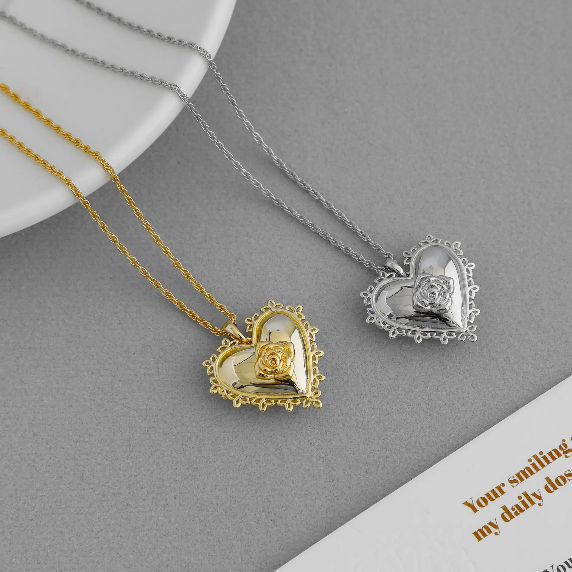 

YEEVAA Vintage Rose Carving Heart Necklace - Locking Openable Pendant, Romantic Love Jewelry Gift, Adjustable Chain for Her