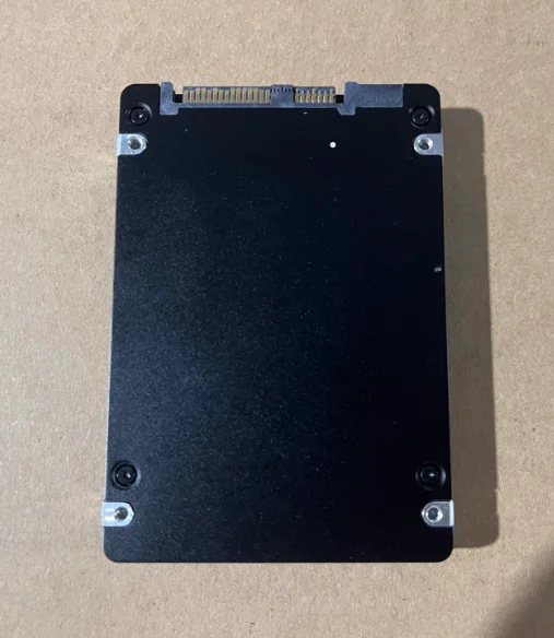 

Для твердотельного накопителя Dell 3,84 ТБ SAS2,5 12 ГБ PM1643a 0CRNPH 118000808