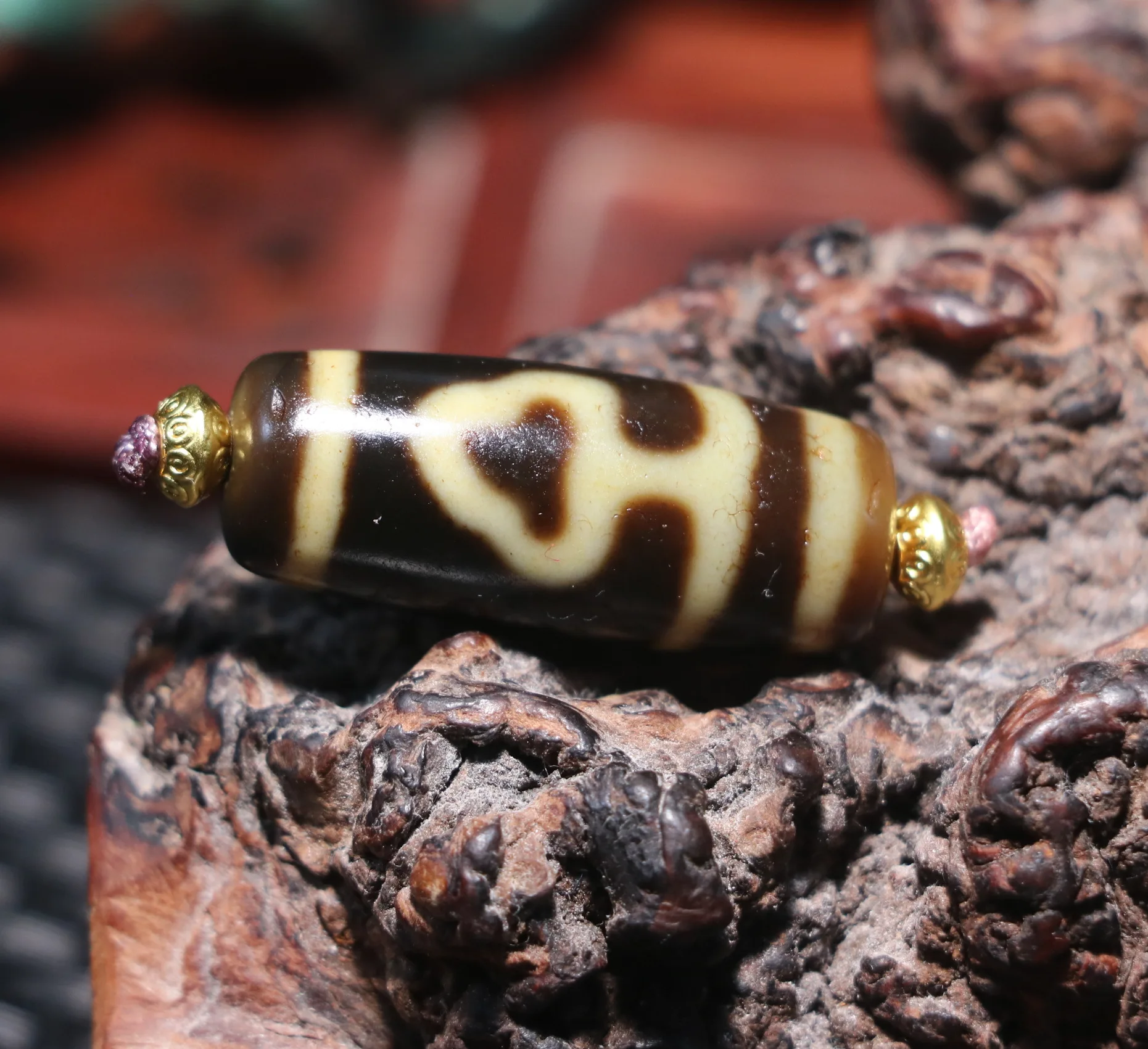 UPD0320C16 Energy Tibetan Old Agate Ivory Color 2 Bodhi Tree Leaf Mercy Totem dZi Bead 5A L LKbrother Top Quality