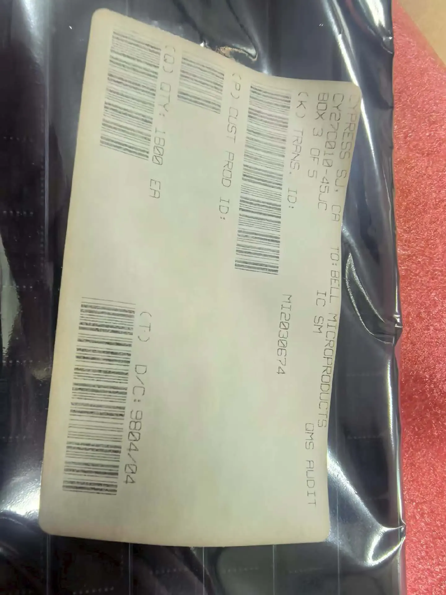5PCS/LOT CY27C010-45JC  PLCC32 New  Original    In Stock