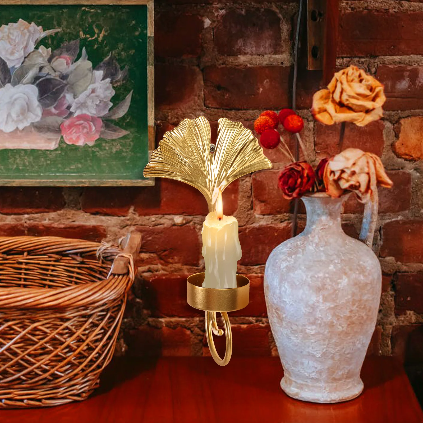 

Golden Leaf Hanging Wall Mounted C Holder Sturdy Material Excellent Texture Unique Design Metal C St