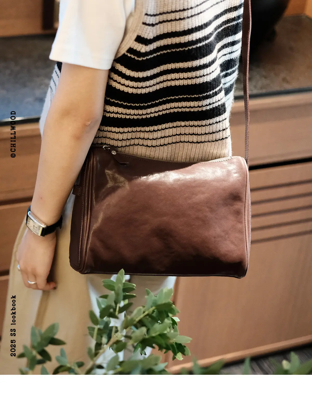 Outdoor-Tagesgepäcktasche aus Rindsleder, Damen-Umhängetasche, lässige Vintage-Designer-Handtasche aus echtem Leder, handgefertigt. – Detail 1