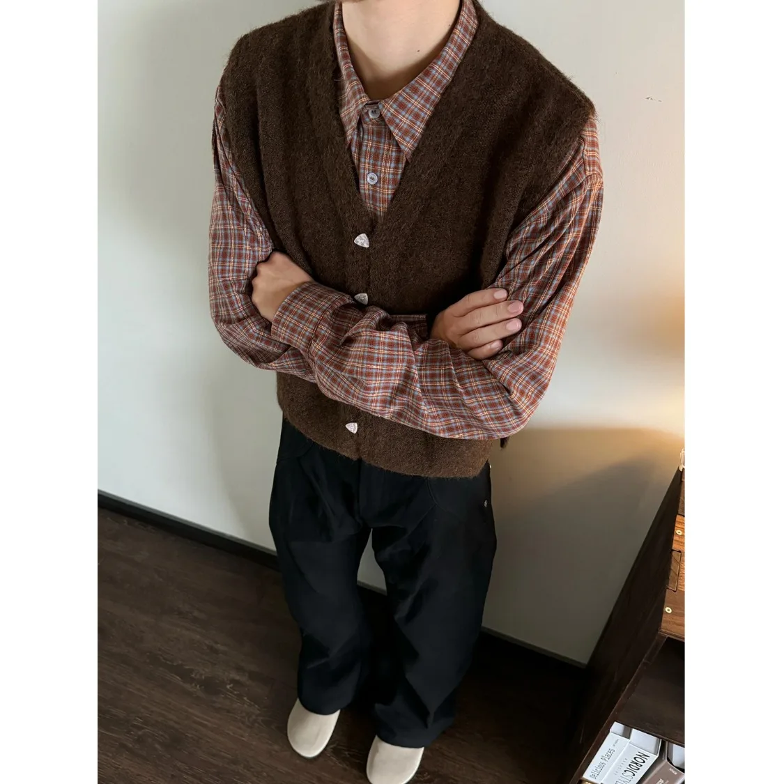 

Retro American Sle Button up Vest Sweater 400g Svel V-Ne Casual Top for Men And Women Trendy Outerwear
