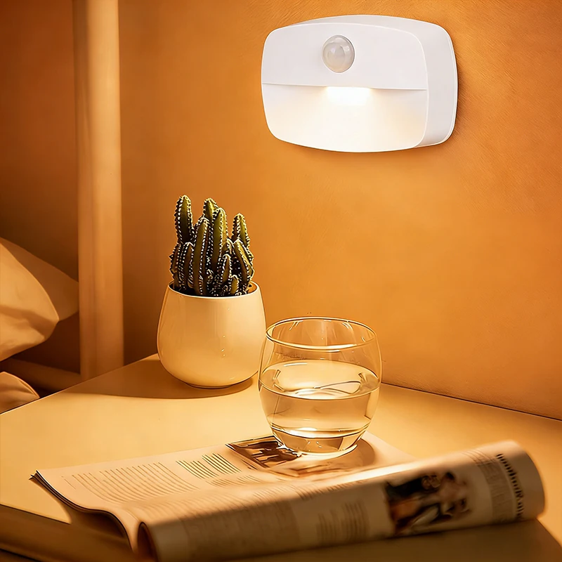 

Светодиодный ночник с датчиком движения, на батарейках, светильник в шкафу, небольшой ночник с автоматическим включением/выключением для спальни, ванной комнаты, лестницы