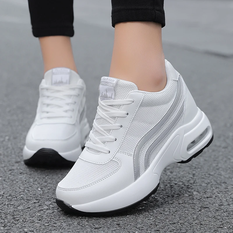 

Women's Casual Walking Shoes Season Sports Shoes Solid Color Sports Shoes Outdoor Thick Soled Shoes, Height Increasing Round Toe