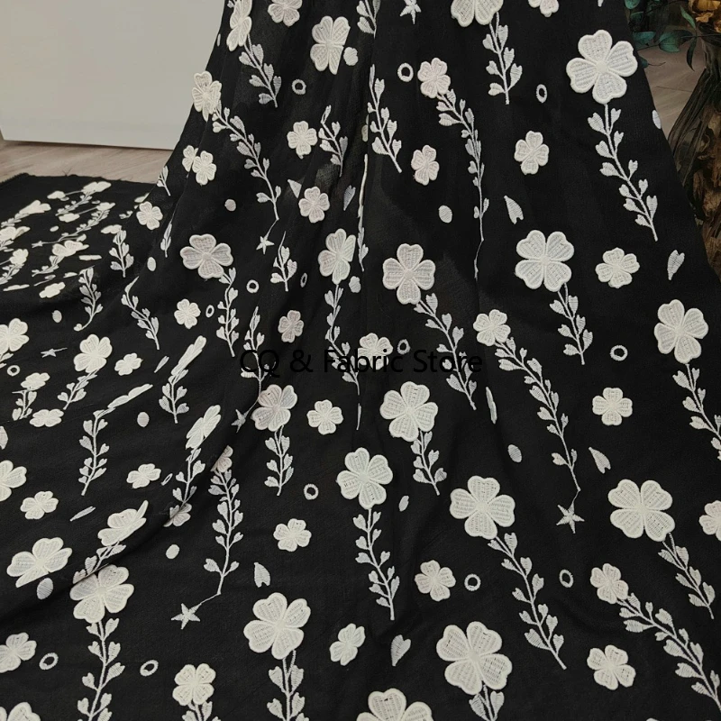 

Черная хлопковая ткань с 3D вышивкой для одежды ручной работы, аксессуары для шитья, дизайнерские аксессуары «сделай сам», по метрам