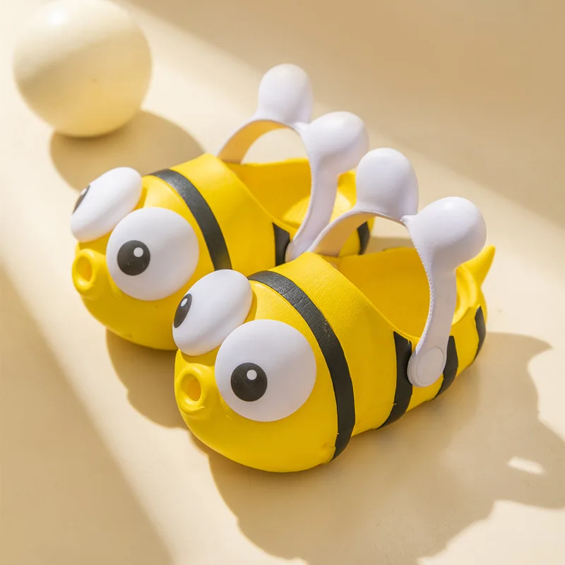 Summer Children Slippers Cartoon Bee Household Soft Slippers Boys Girls Bathroom Wearing Todders Sandals Outside Beach Kid Shoes