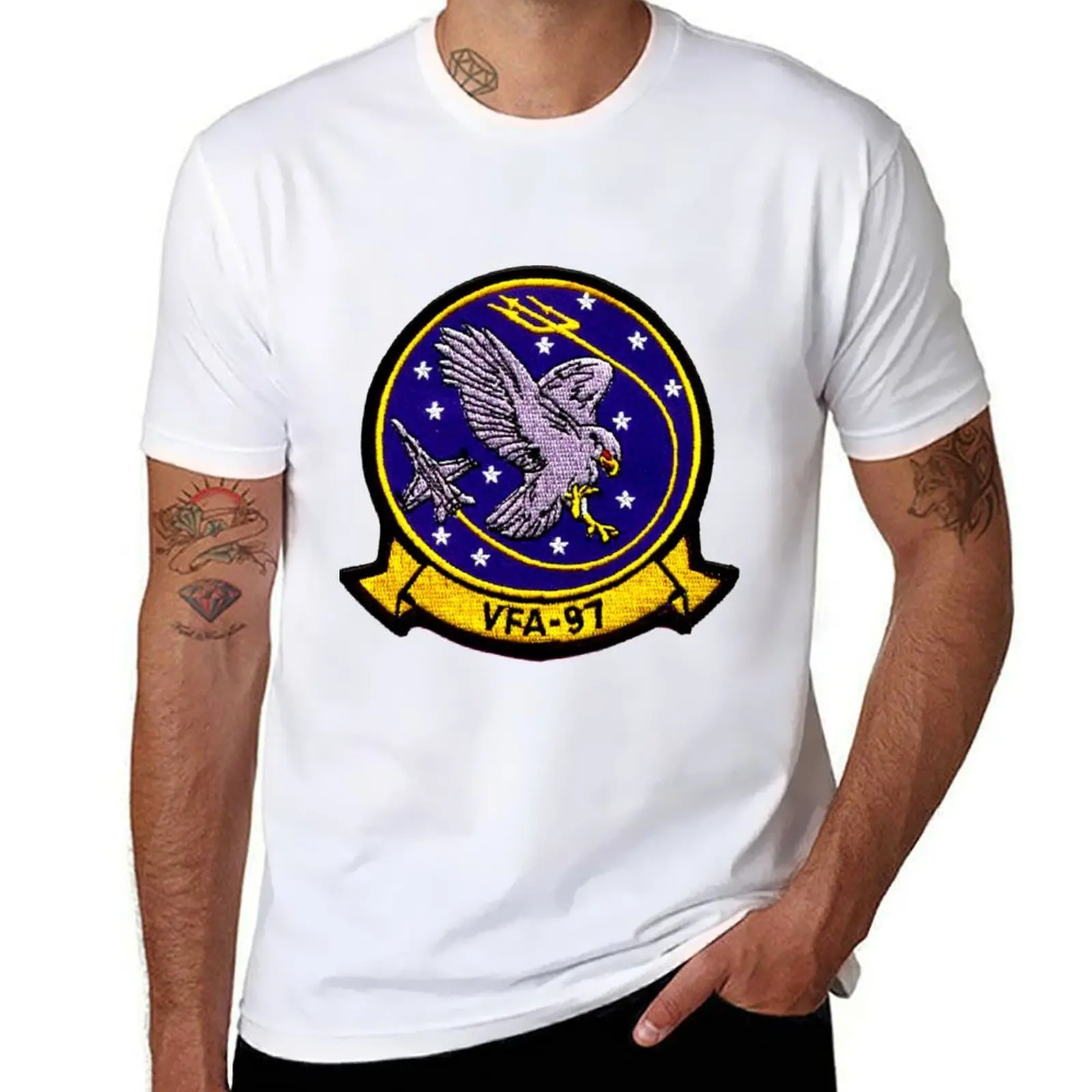 VFA-97 Warhawks التصحيح تي شيرت تي شيرت للرجل القطن الناعم القطن تي شيرت عالية الجودة تي شيرت