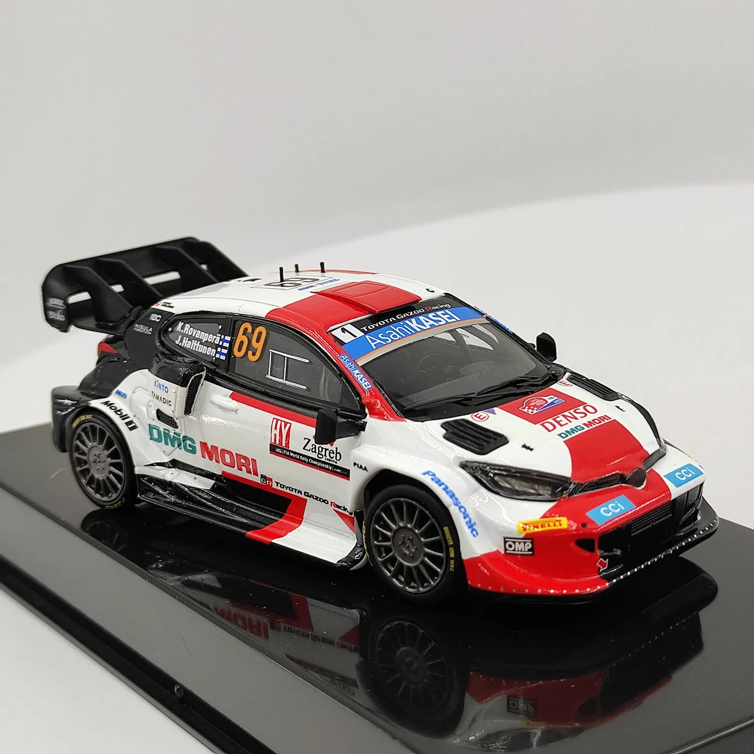 ミニパーツ 1/43スケール トヨタ ヤリス 69 ラリーカー 合金製カーモデル