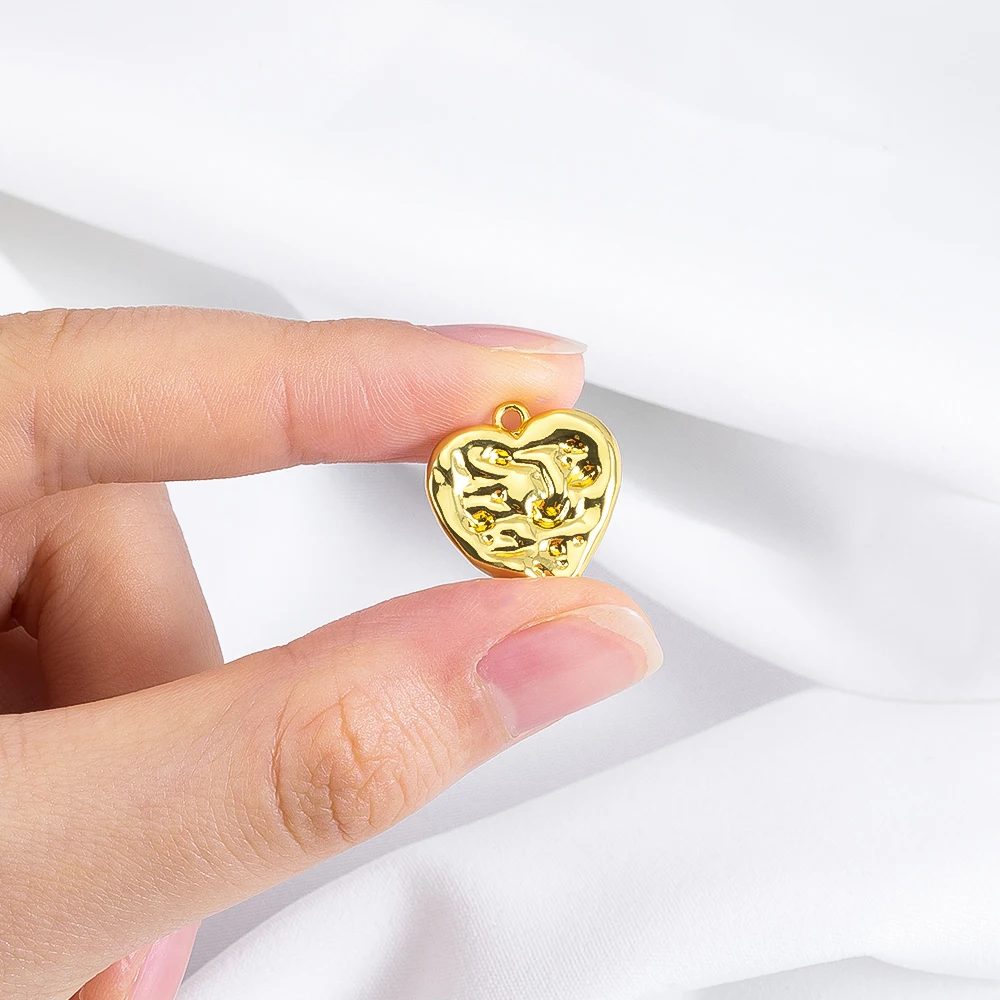 

1/2pcs/lot Textured Heart Shaped Copper Pendant Vintage Light Luxury Style DIY Earring Ladies Necklace Jewelry Accessories Craft