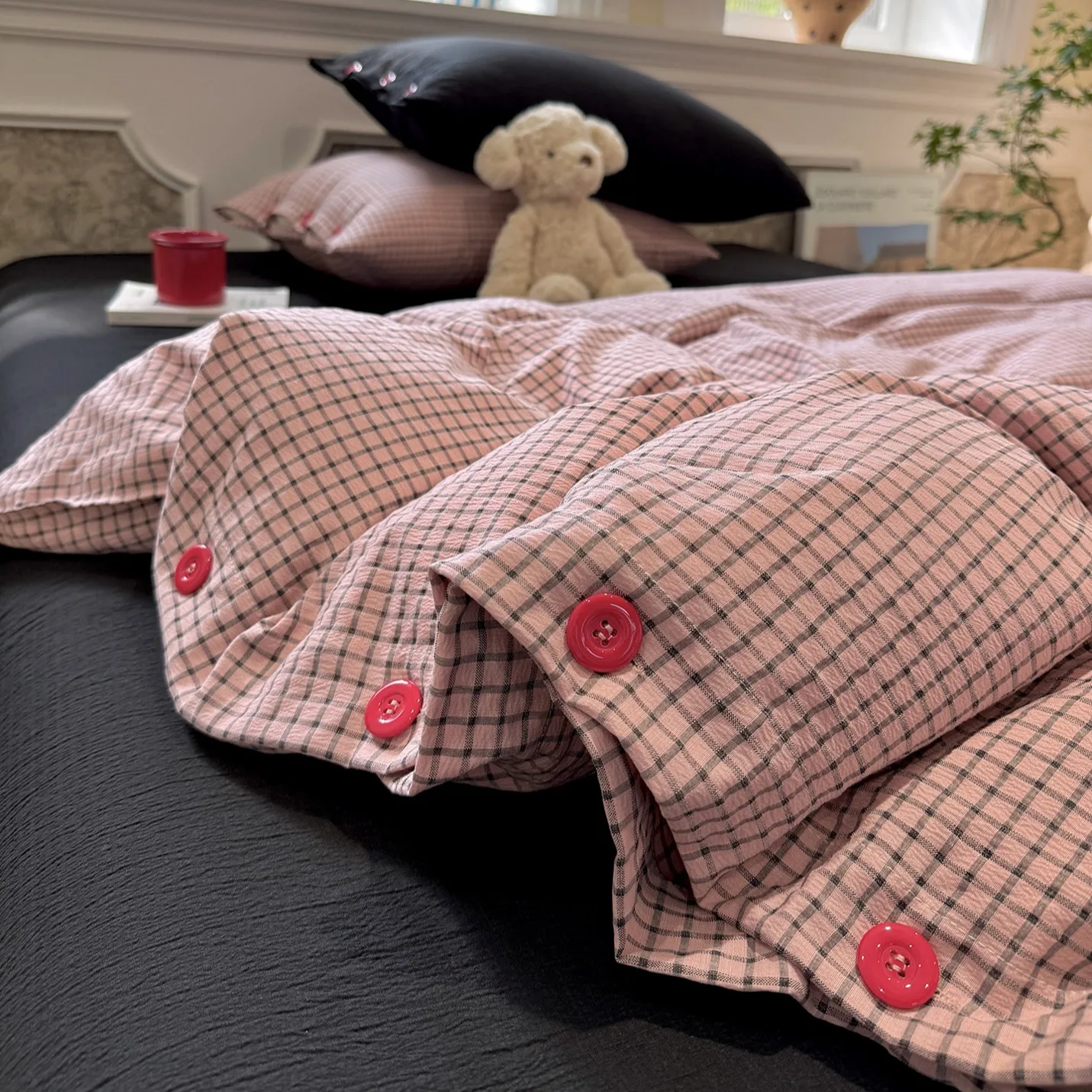2026 New Bedding Set Grid Button Design Cozy Skin-friendly Duvet Cover Set King Queen Size for Home Bedroom Dormitory Decoration