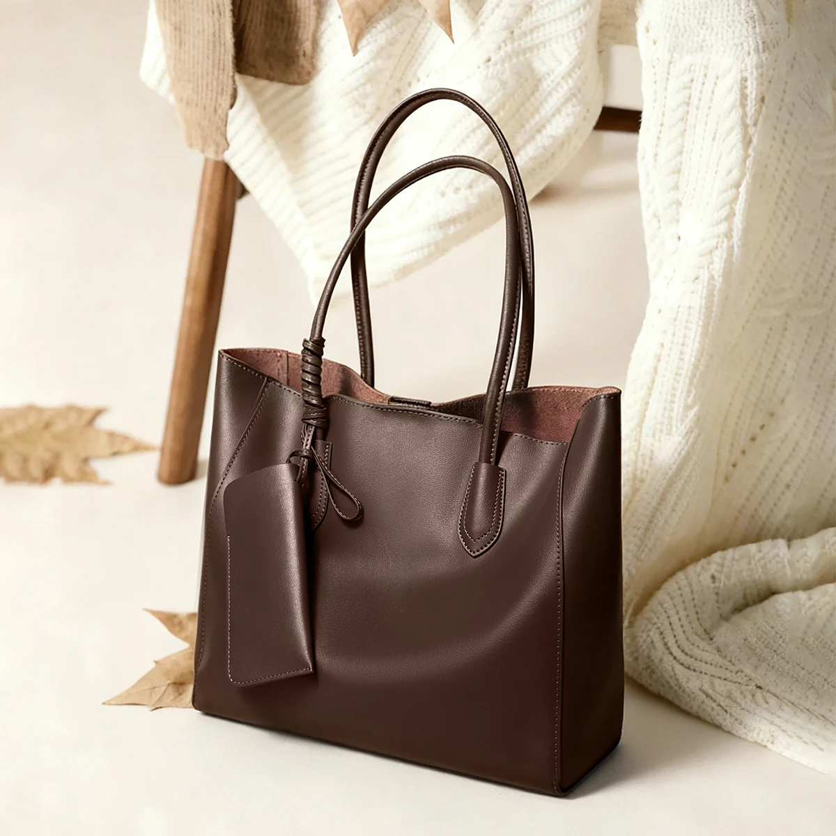 

Женская сумка из натуральной кожи, осенне-зимняя новая сумка на плечо большой вместимости, женская высококачественная пригородная ручная сумка-тоут