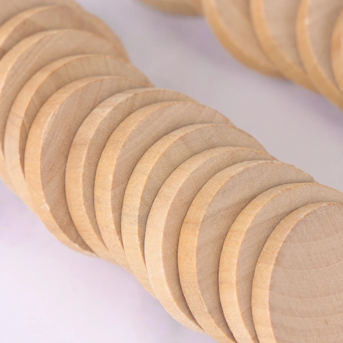 

50Pcs Wood Piece Round Disc Premium Natural Wood DIY Costume Buckle Pupils Mathematics Teaching Tools 30mm Width 5mm Thickness