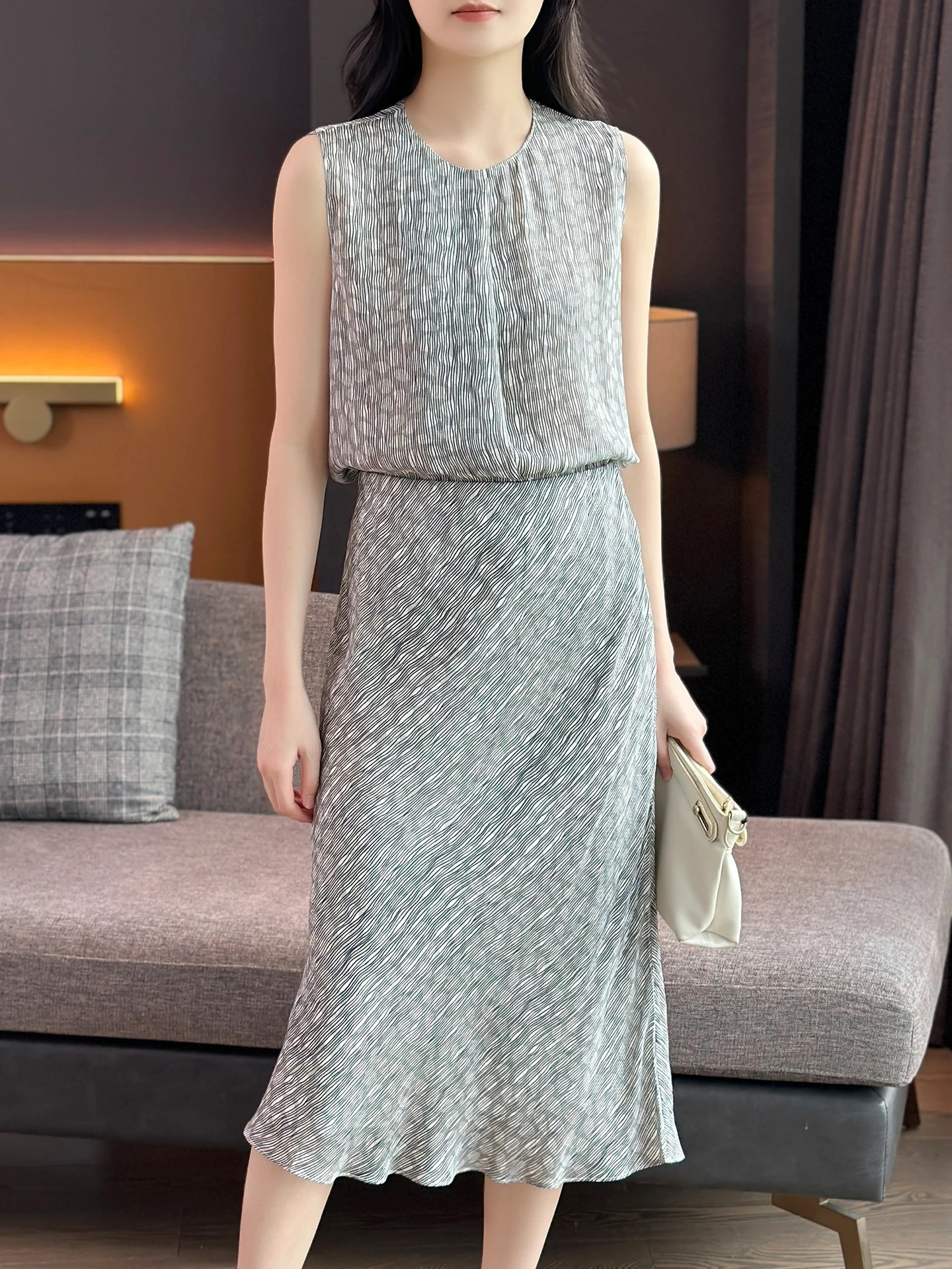 

Pure Silk Sleeveless Vest And A-Line Skirt Two-Piece Set Women's Fashion Spring Outfit Breathable Comfortable Silk Print