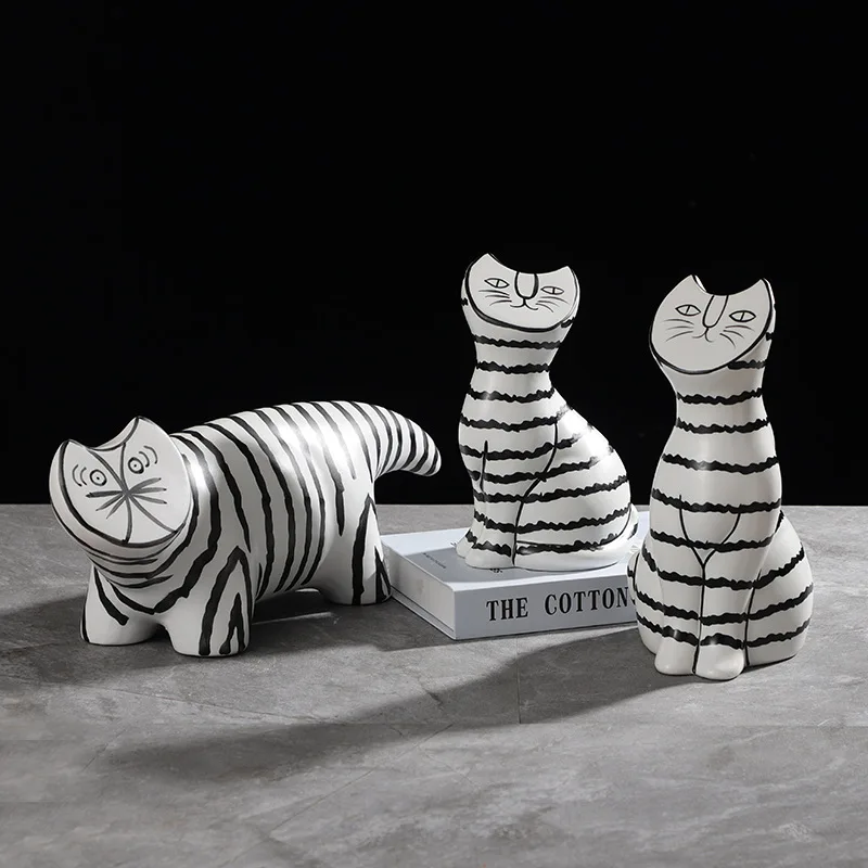 1pc Flat Faced Cat Striped Ceramic Ornament Living Room Tabletop Decorations Home Decoration Housewarming Gift Crafts Figurines