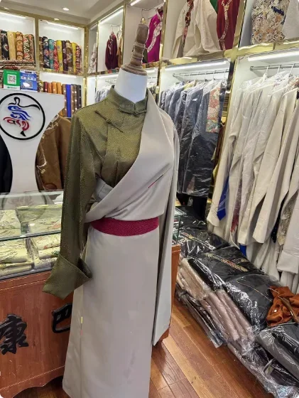 

Chinese Xizang Ethnic Style Women Kangba Tibetan Robe