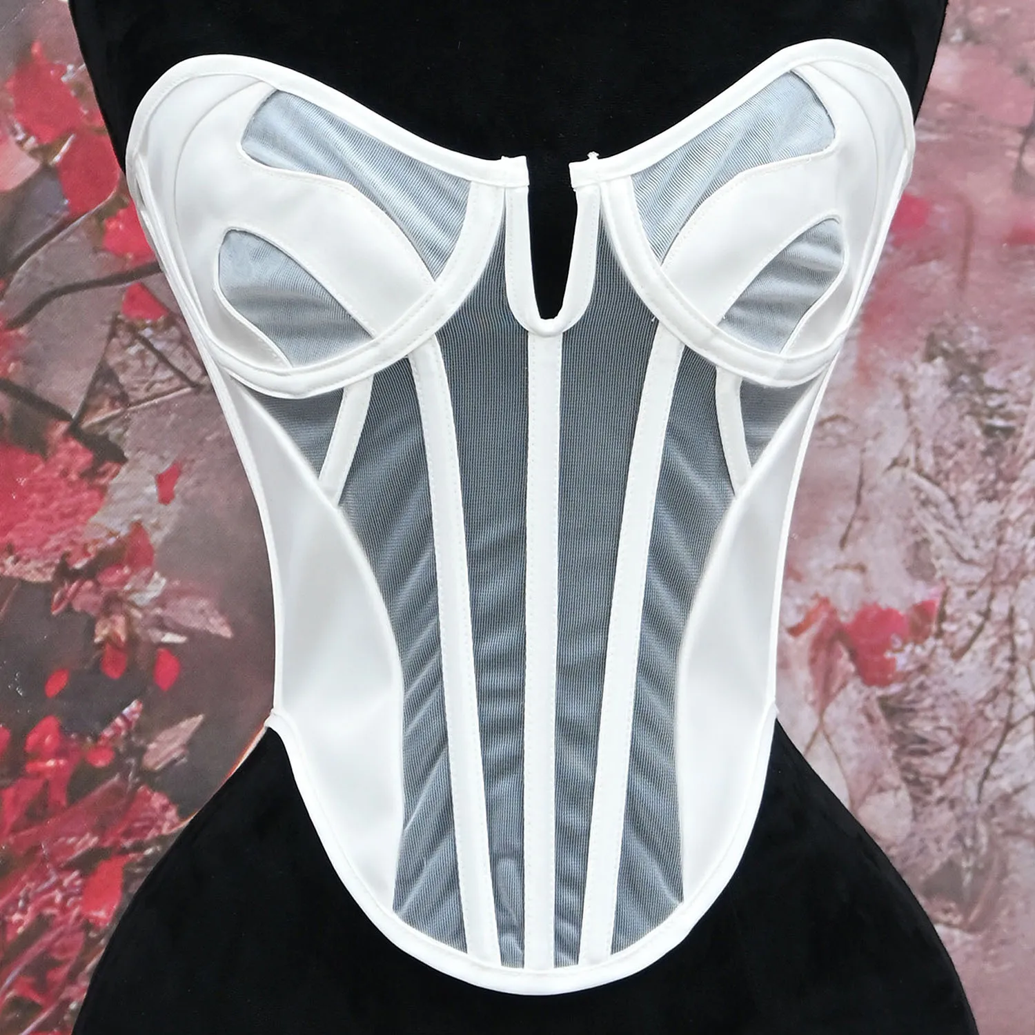 

7033 Wind Hot Sells New Products Mesh Small Vest Suspender Retro Slim Fit Breathable Temperament Fishbone Breast Cup Top 2025 Ne