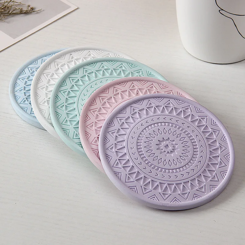 Diatomaceous Earth Round Coasters Japanese Creative Water Bottle Mats Heat Insulation Absorbent Coaster Things for The Kitchen