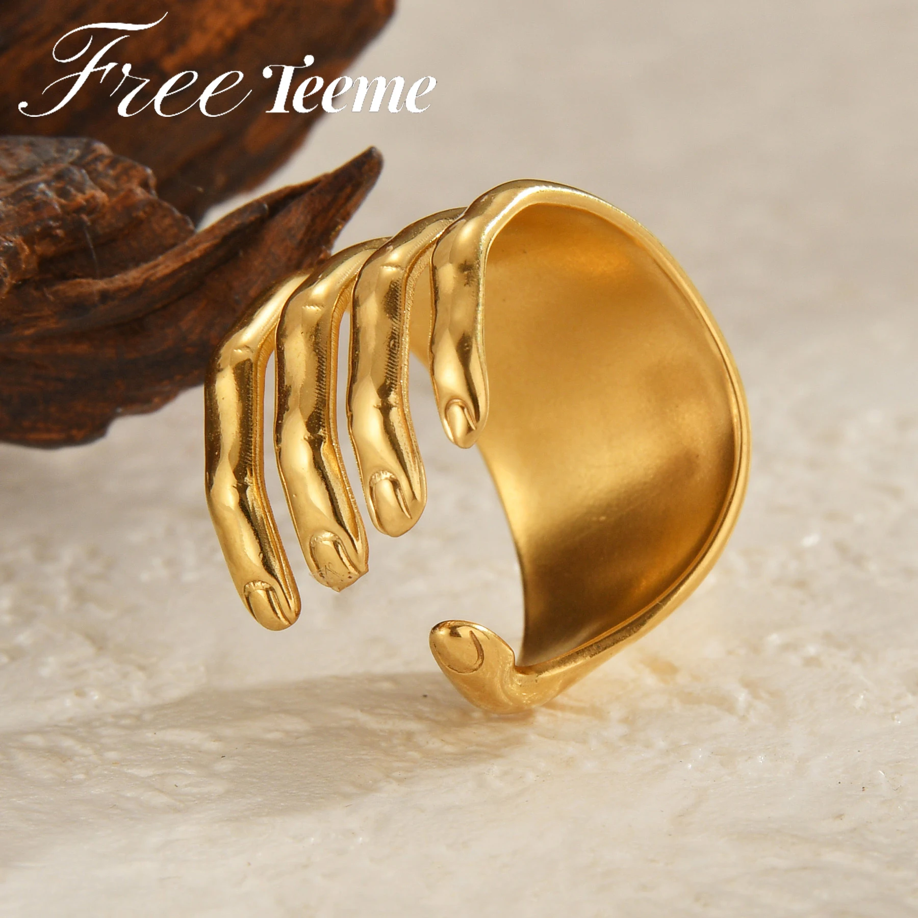 Freeteeme Vintage Palm Grip Wide Big Ring 2024 Adjustable Stainless Steel Hand Hug Ring for Women Men Gold Plated Male Jewelry