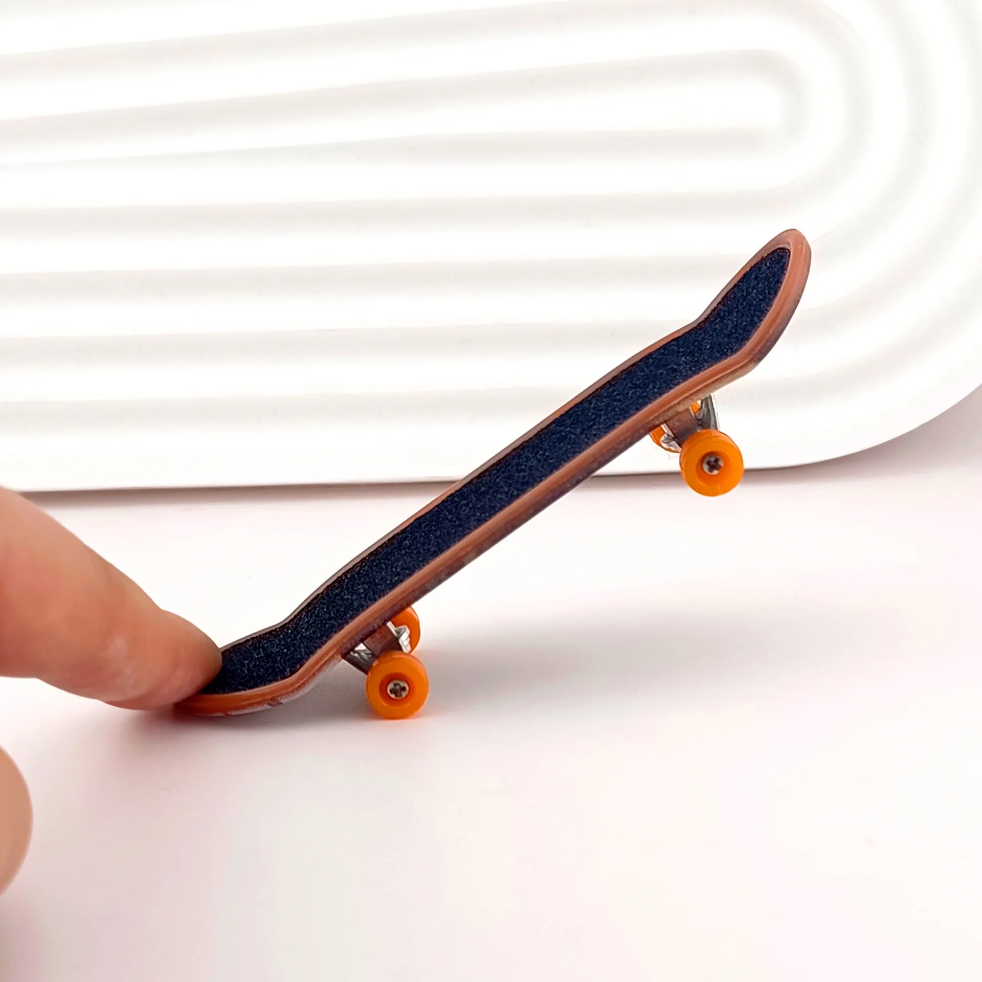 5 pz/borsa Finger Board Puzzle Sport Mini Gioco Da Tavolo Punta Delle Dita Skateboard Ragazzi E Ragazze Alleviare Lo Stress Bomboniere Di Compleanno