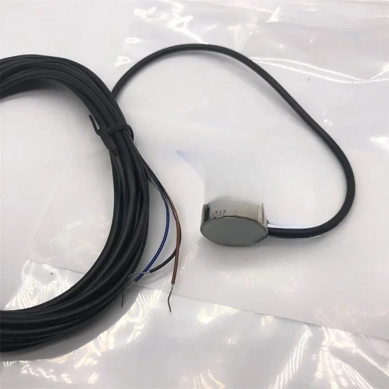 

1 Piece high quality L2.122.1311/01 sensor for CD74 XL75 machine L2.122.1311