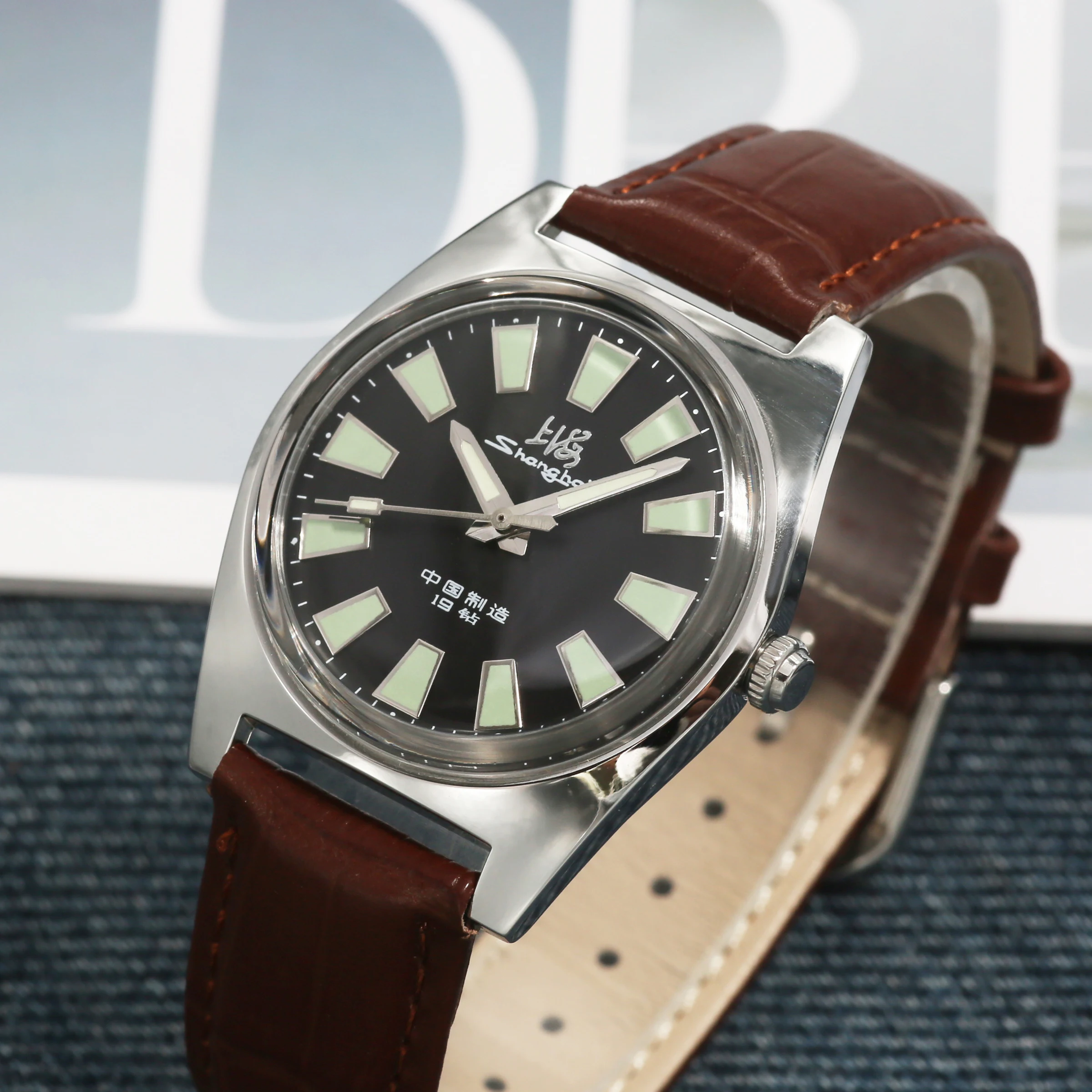 China Shanghai Dress Watch Vintage Collector Timepiece Gift for Gentlemen Wholesale Drop Shipping Factory Supply