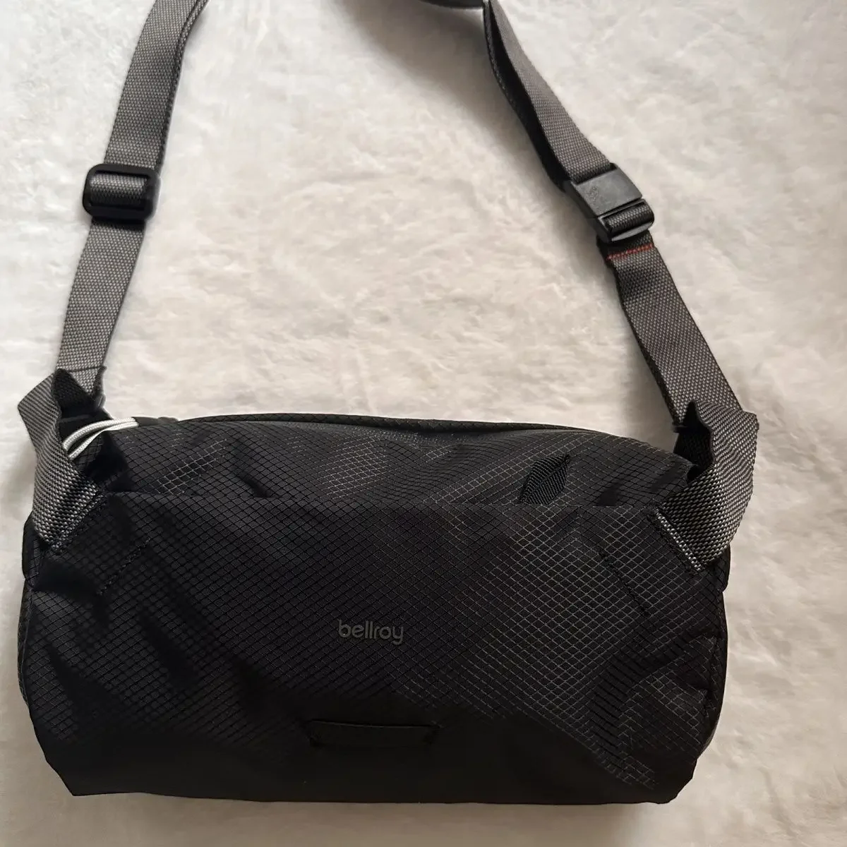 New Lite Sling 7L Ultra-Light Crossbody Bag Water-Resistant Cycling Chest Pack Unisex Outdoor Waist Bag Commuter Travel Purse