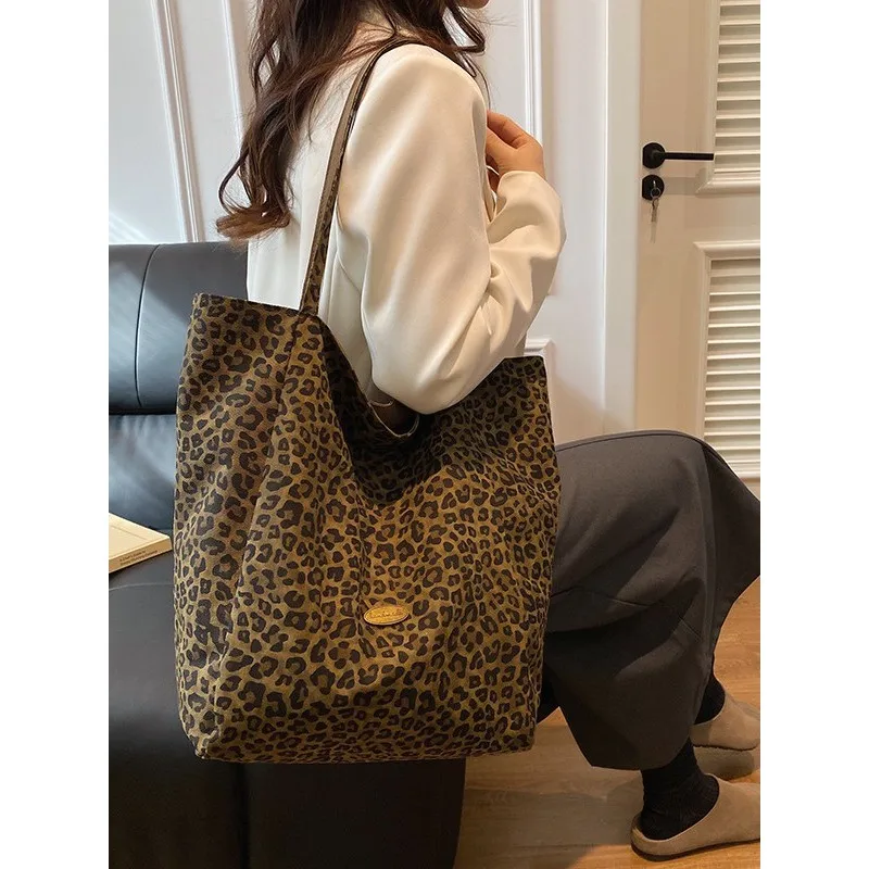 nova-bolsa-de-lona-com-estampa-de-leopardo-para-mulheres-grande-capacidade-bolsa-de-ombro-dupla-face-casual-para-o-trabal