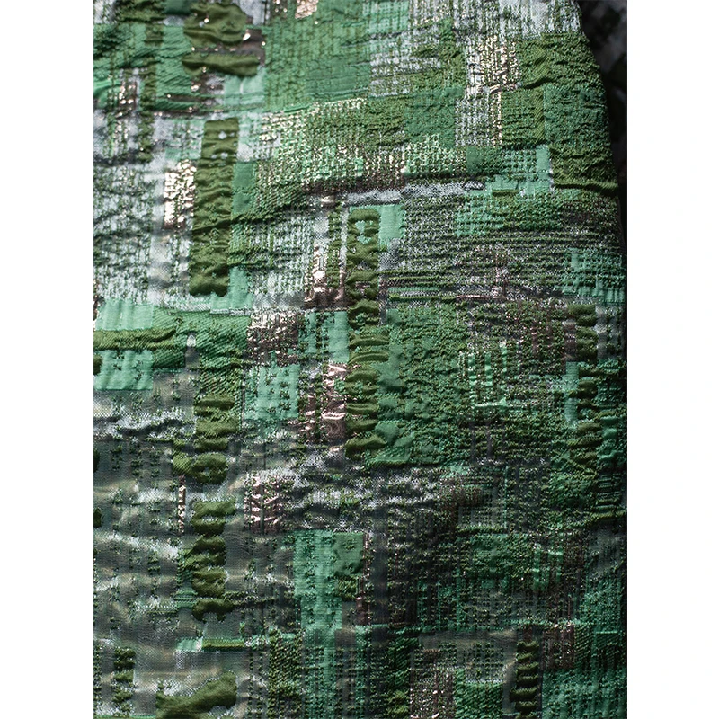 Green and Gold Heavy-duty Ruffled Texture Jacquard Fabric English Newspaper Texture Puffed Large Silhouette Bubble Skirt Fabric