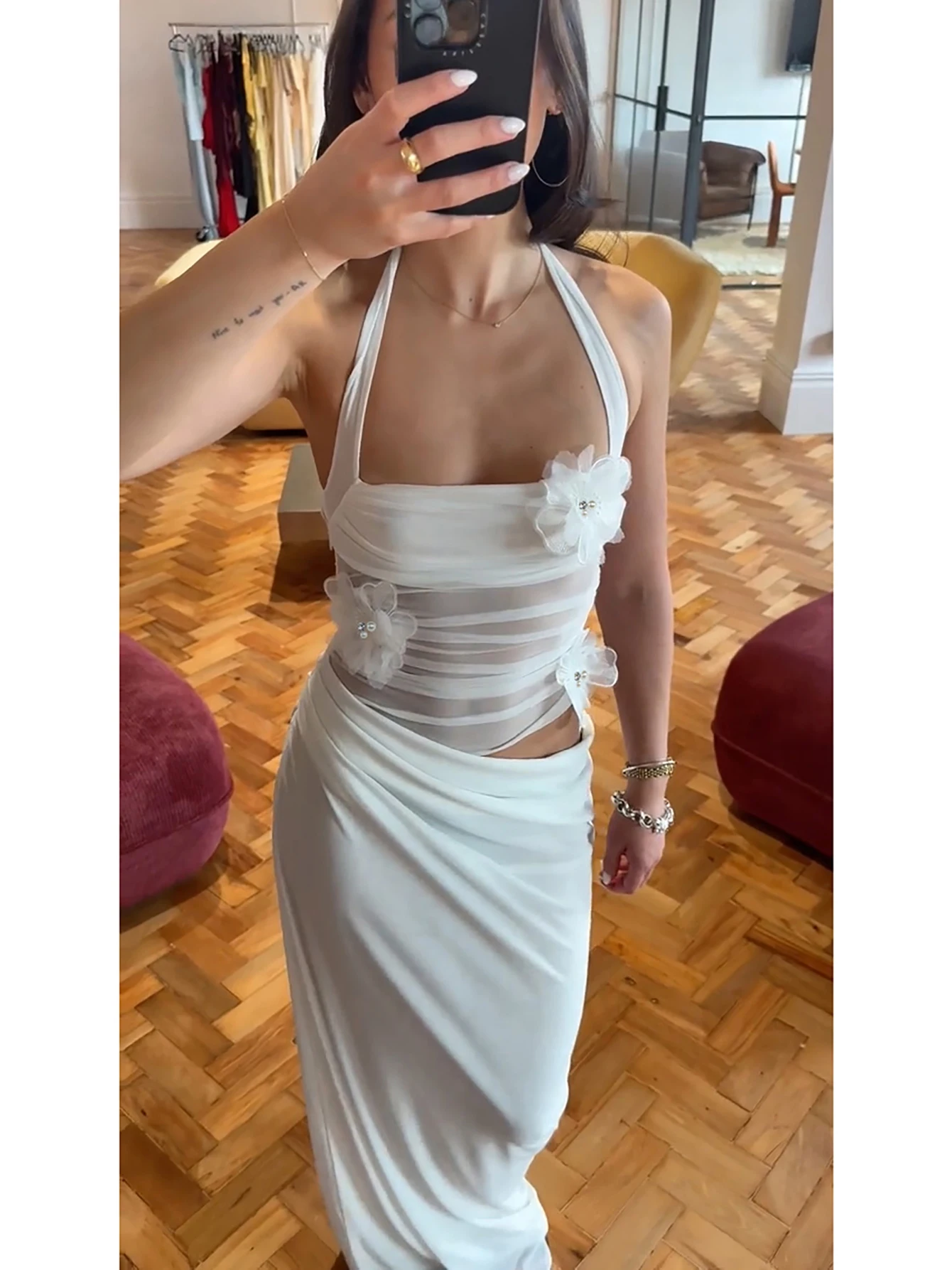 Dulzura Robe longue en maille transparente à fleurs, dos nu, style halter, dernière mode estivale, tenue élégante et sexy pour femmes, tenue de soirée, vêtements de club