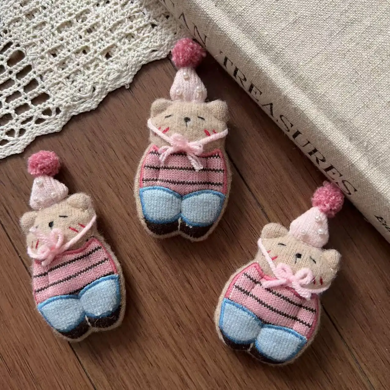 

Premium Soft Plush Pink Mouse Brooch Pin DIY Craft for Hat Shoe Garment Decoration Versatile Lightweight