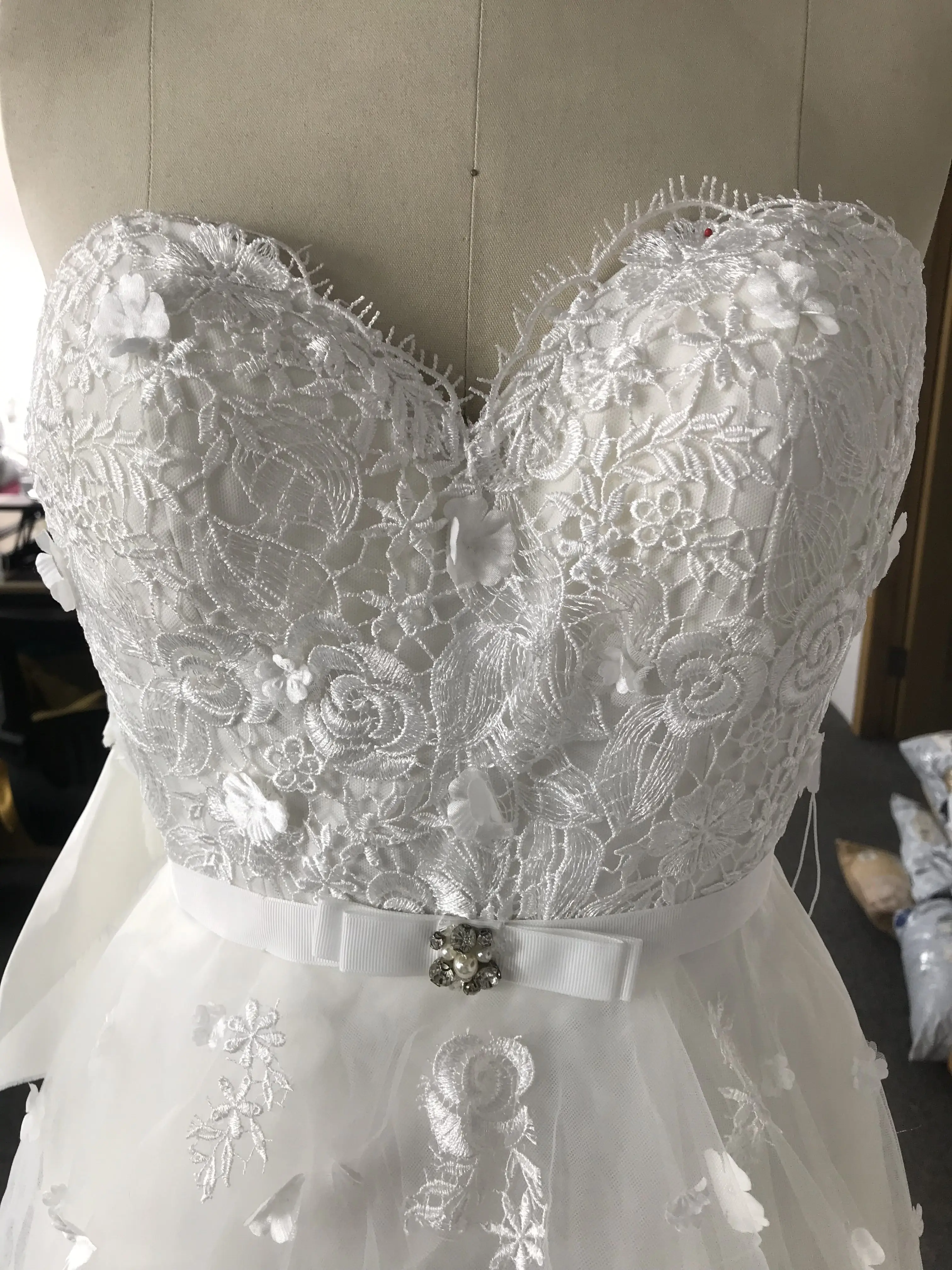 CloverBridal Cao Thấp Áo Váy Nữ 2022 Áo Dây Mariée Swrils Skrt Hoa Người Yêu Áo Dài Cô Dâu 1008