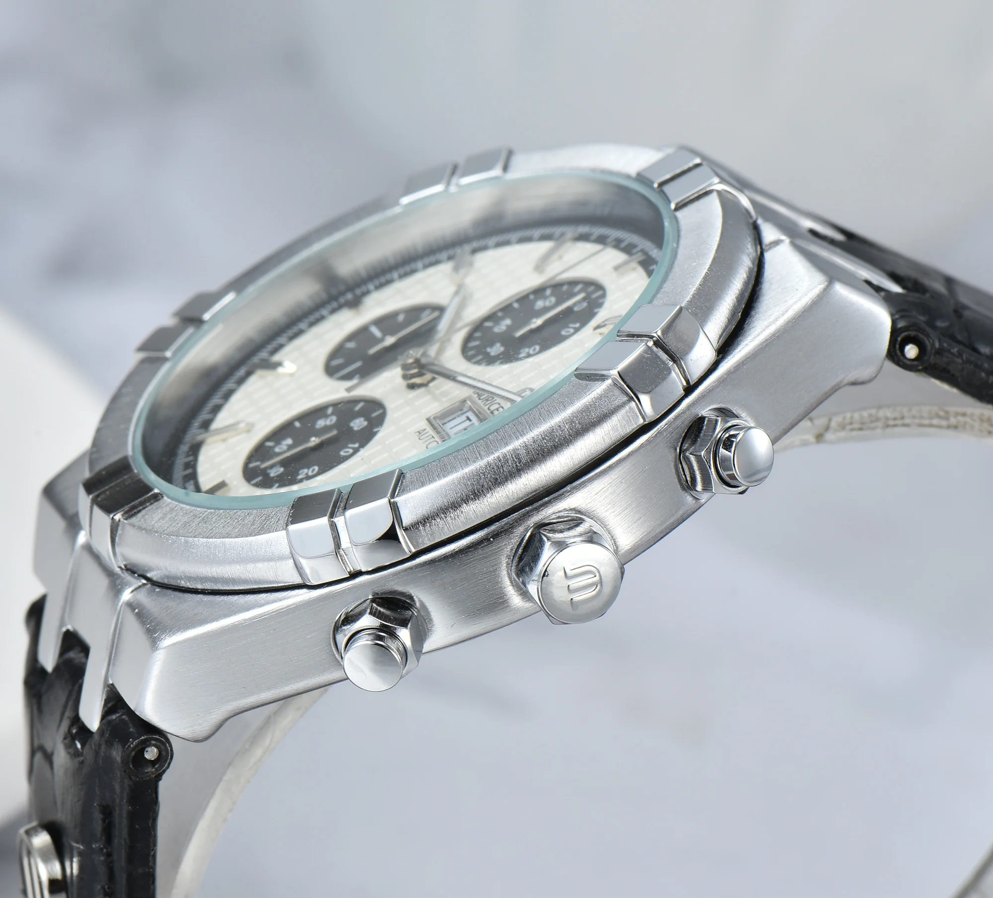 2025 ساعة IAL الكبيرة متعددة الوظائف للسلع الفاخرة الكلاسيكية En مع علبة فولاذية وحزام جلدي