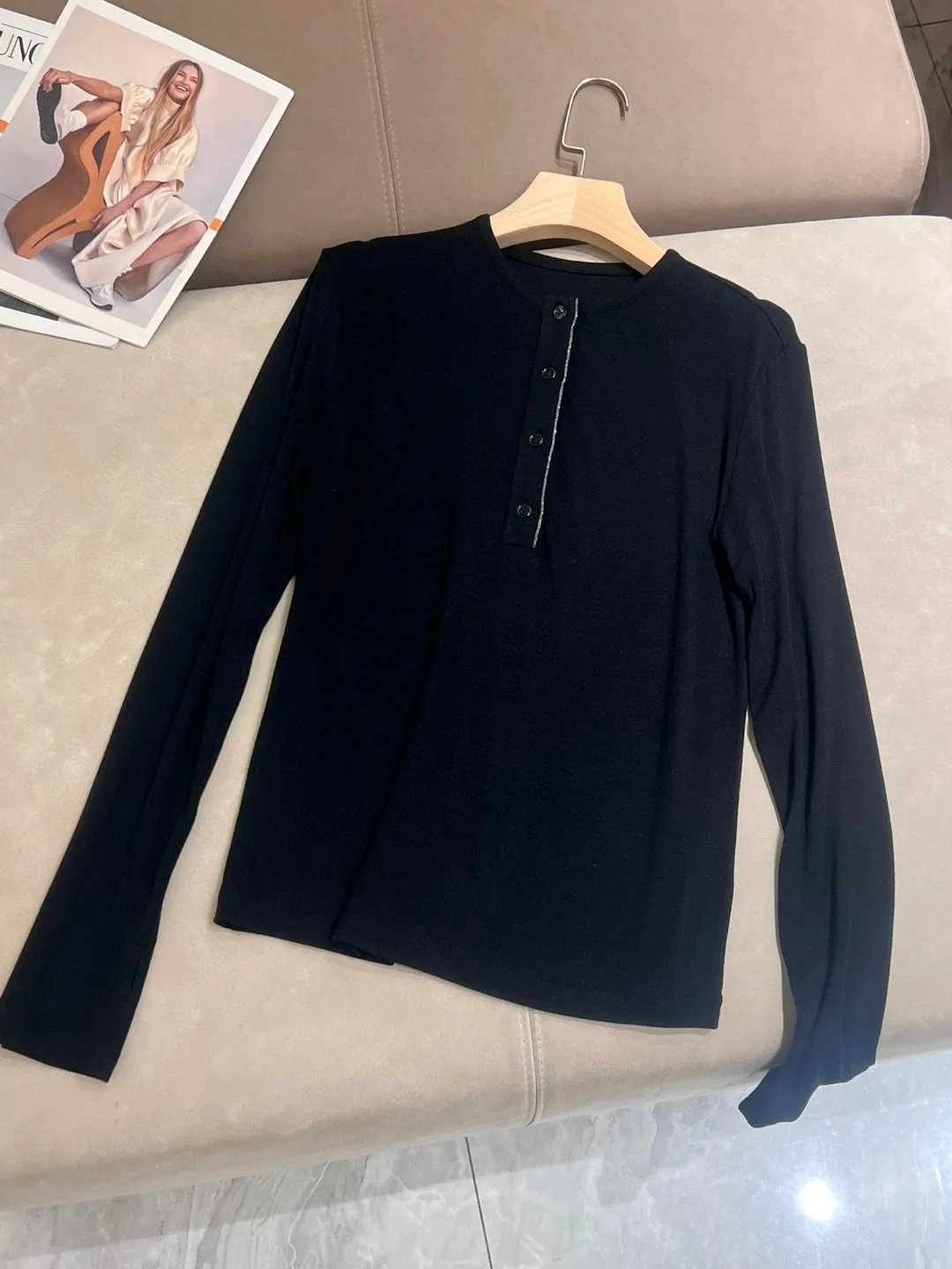 Luxurious ultra fine long sleeved base sweater