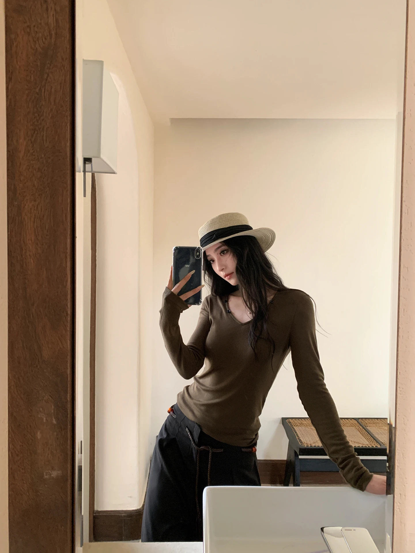 

Женская приталенная трикотажная футболка SMBL RAIN с длинным рукавом и V-образным вырезом, повседневный стиль, цвет хаки, дышащая, весна-лето