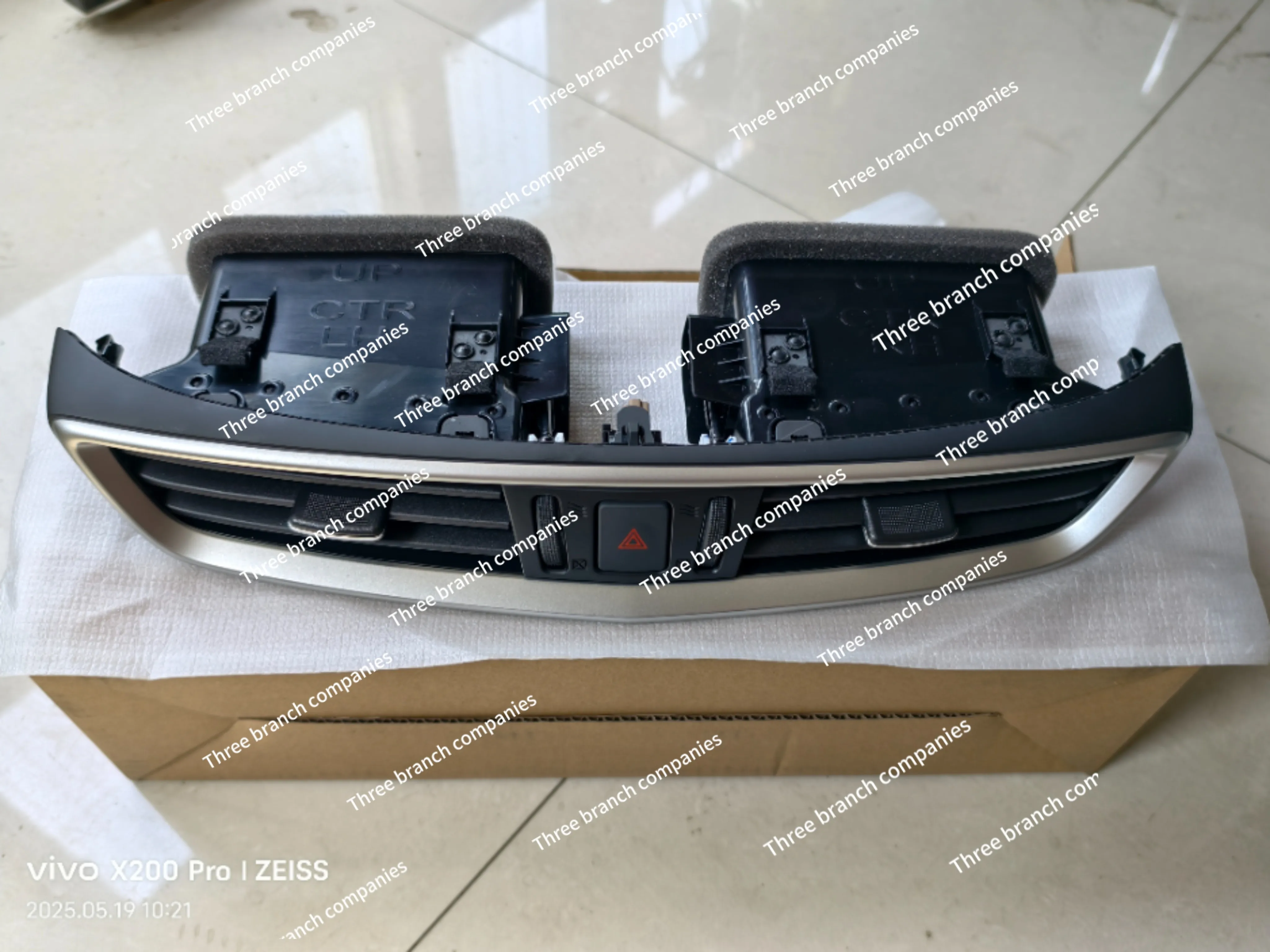 

Auto Front Middle Dashboard Air Conditioning Outlet A/C Vent for Nissan X-Trail 2014 2015 2016 Qashqai 2016 2017 2018 2019-2021