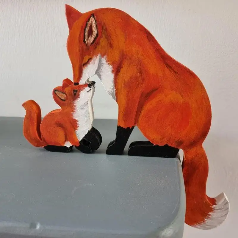 Mama Baby Fox Topper de puerta, Estatua con forma de zorro Adorable, escultura de esquina de puerta, estatua de zorro encantadora hecha a mano, letrero de decoración de madera