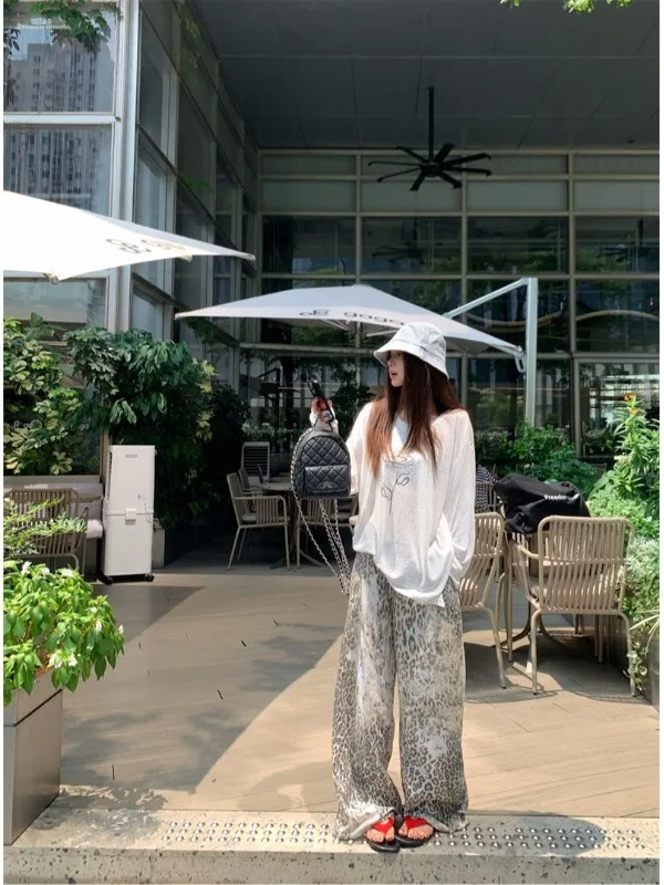 

Laid-back Style Casual Set Women's Long Sleeve Printed T-shirt Leopard Pattern Wide Leg Pants Two-piece Set Spring 2026