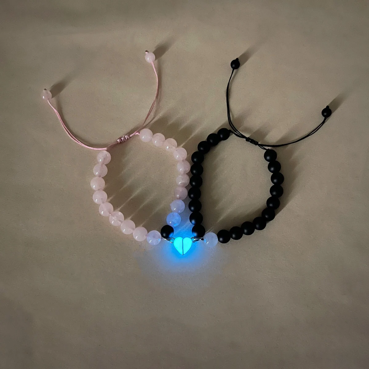مضيئة رمادي قابلة للتبديل القلب حبة زوجين اليد حبل الأسود الوردي الخرز متوهجة أساور للشركاء