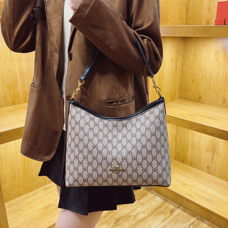 حقيبة كتف تحت الإبط مونوغرام لعام 2025 للنساء، محفظة مستوحاة من المصمم ذات سعة كبيرة، حقيبة كروس عصرية، نمط عتيق