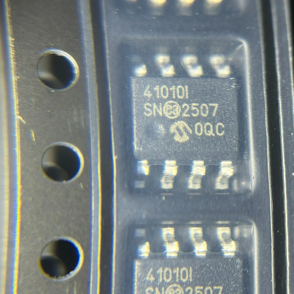 

MCP41010T-I/SN цифровой потенциометр SOIC-8-150mil шелкография 41010I IC чип интегральная схема