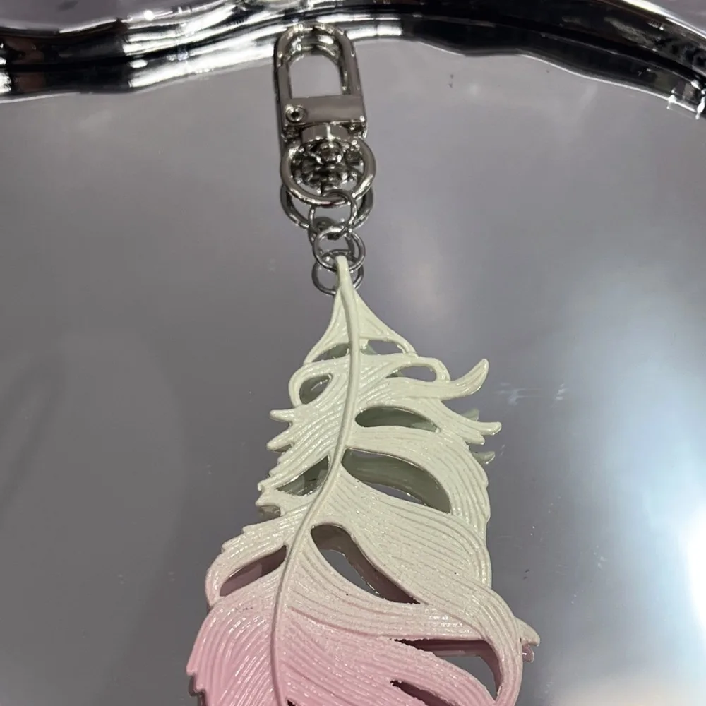 Art Trendy Alloy Maple Leaf Keychain Versatile Simple Maple Leaf Pendant Colorful Cartoon Ginkgo Leaf Keyring Bags Pendant