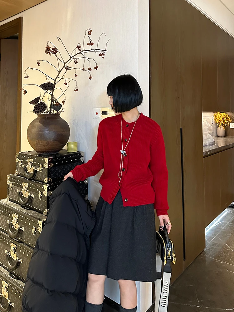 

Warm Pure Color Knitted Sweater Inner Wear Slimming 2024 Autumn Winter Versatile PUUE Knit Cardigan Women's Faion Woolen ...