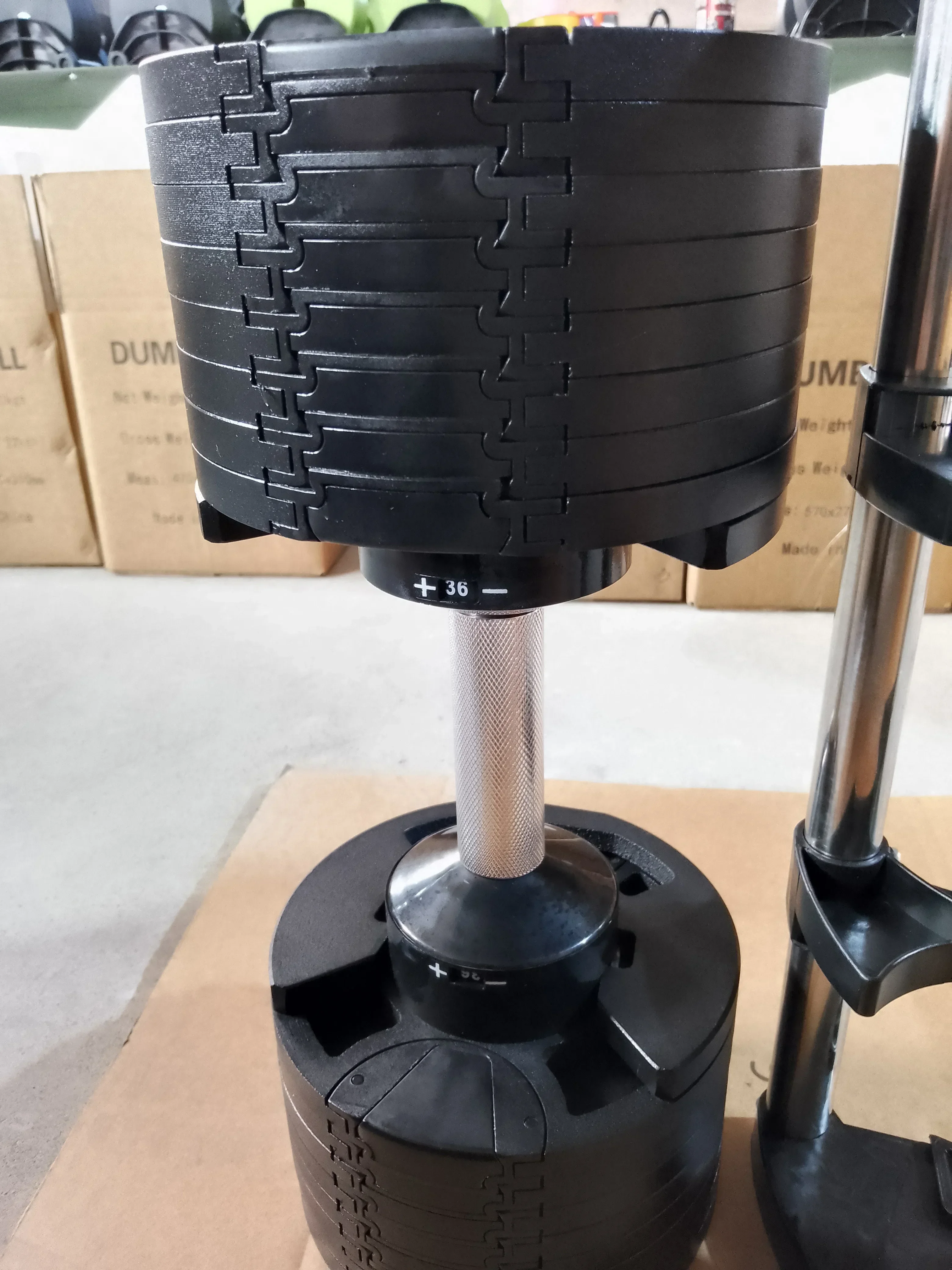 Hot Sale 80LB Increment 5LB Weight Adjustable Single Dumbbells For Workout Strength Weightlifting Training Gym Use