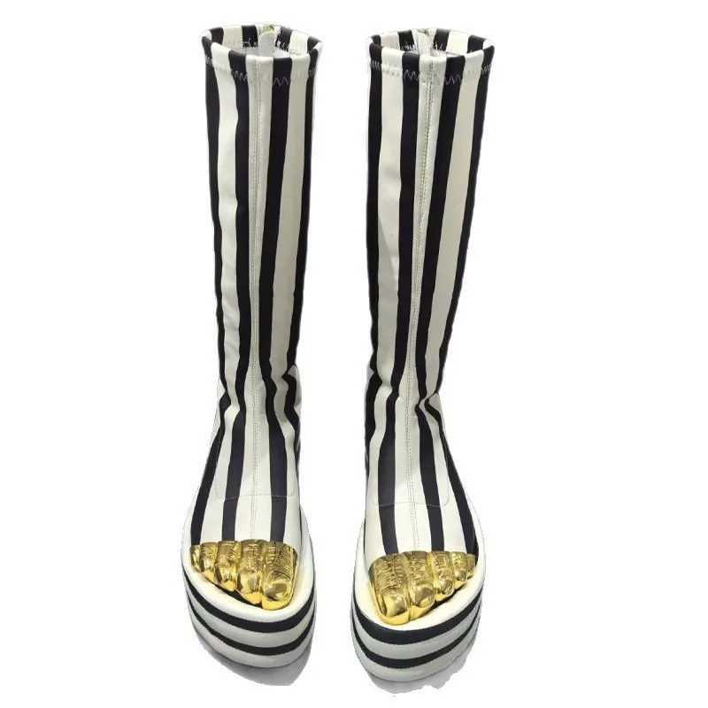 أحذية نسائية إبداعية بخمسة أصابع مخططة للسيدات من جلد الغنم ونعل سميك وسحاب مقاوم للماء وخياطة بتصميم مرن