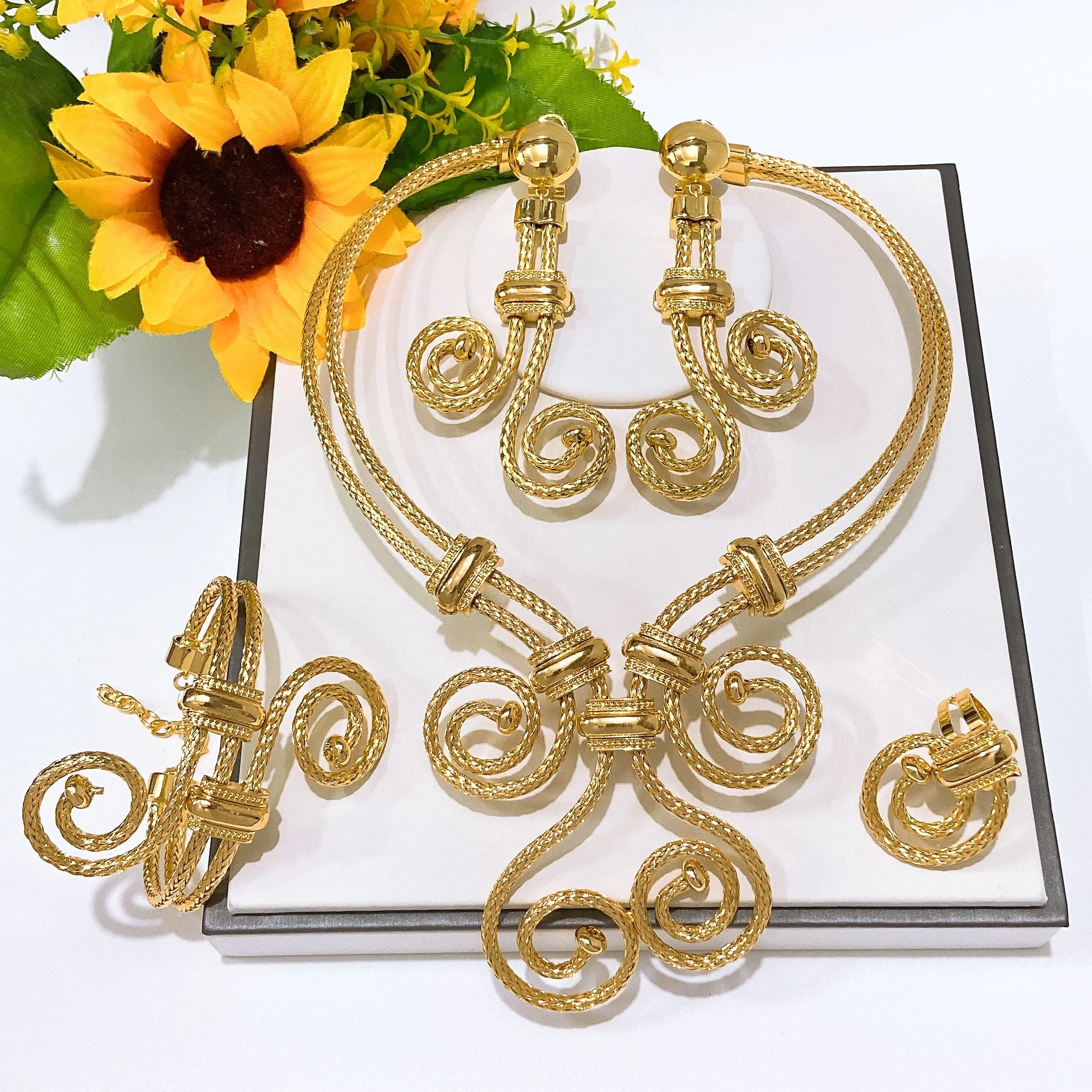 Textured Gorgeous Twisted Circled Jewelry Set Trendy Popular Gold Plated Necklace Bracelet Earrings Ring 4PC Jewellery